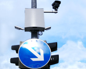 �berwachungskamera an Ampel